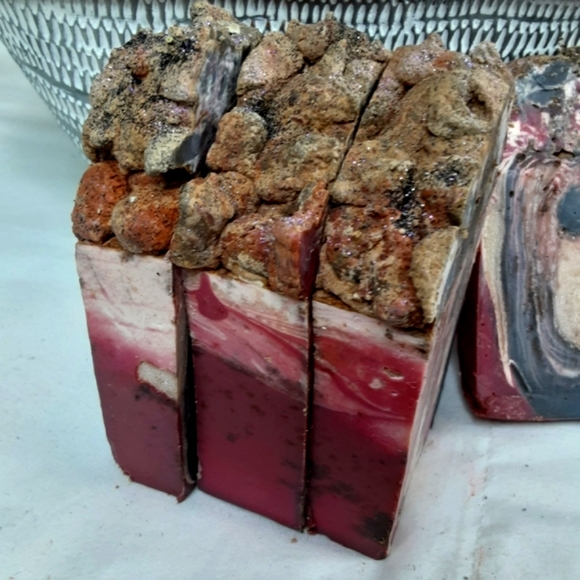 2 Dragon blood slayer scented large soap bars - Picture 11 of 15